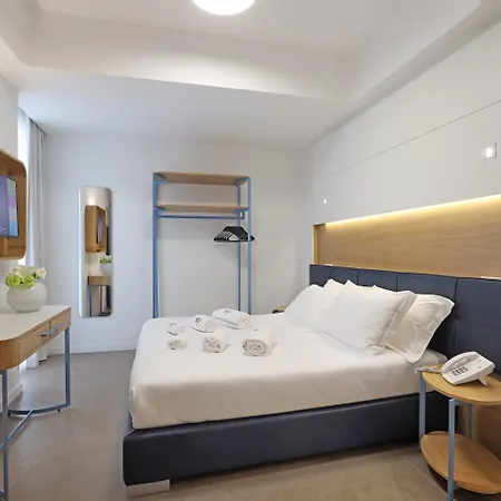 M&f Hotel 4*
