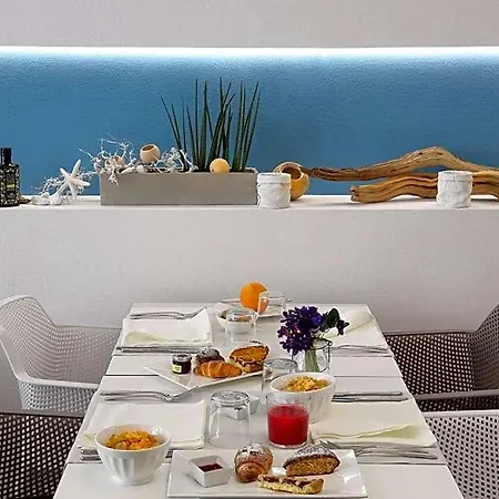 M&f Hotell