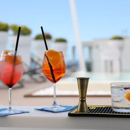 Hotel M&f