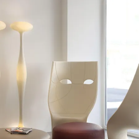 M&f Hotel 4*