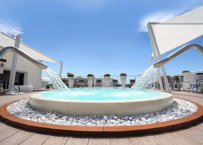 M&f Hotel